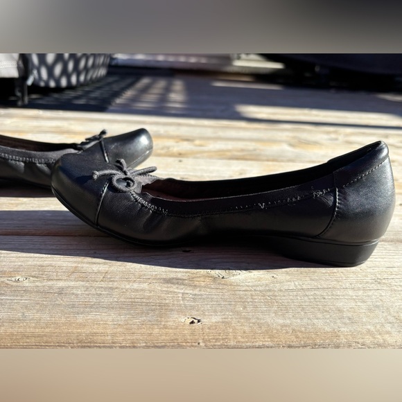 Clarks Black Leather Women’s Ballet Flats - Picture 5 of 15